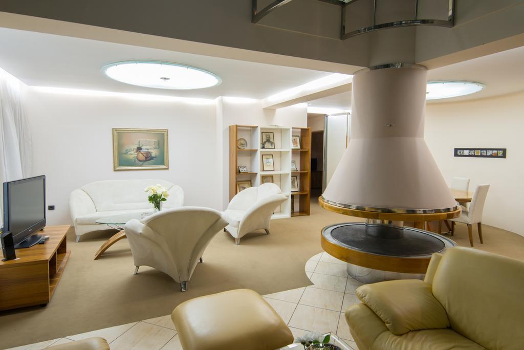 Hotel By Gastroid Ilidža Cameră foto